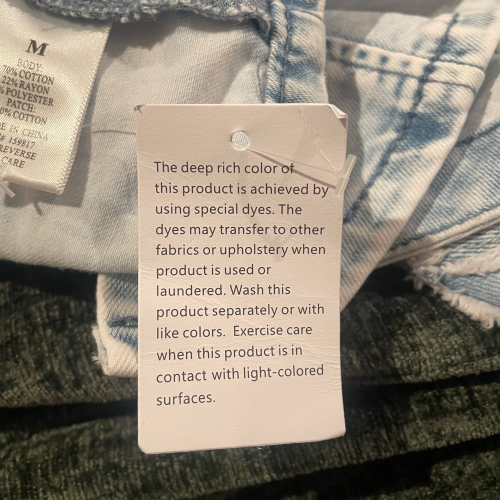 NWT Altar'd State Light Blue washed Denim Vest size M - Picture 8 of 11